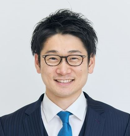 歯科医師 岡部 紗也